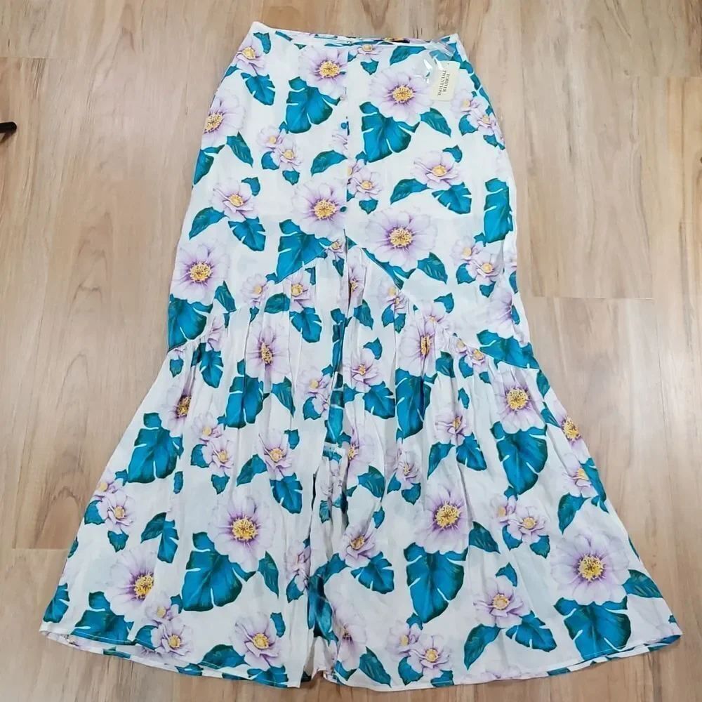 🔹️NWT Forever 21 Ivory & Teal Floral Print Maxi Skirt Medium - Picture 5 of 12